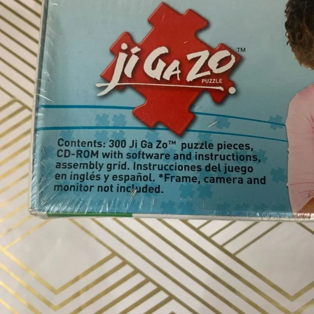 Hasbro Jigazo Puzzle Family Fun Mosaic style personalized Jigsaw Activity‎ New
